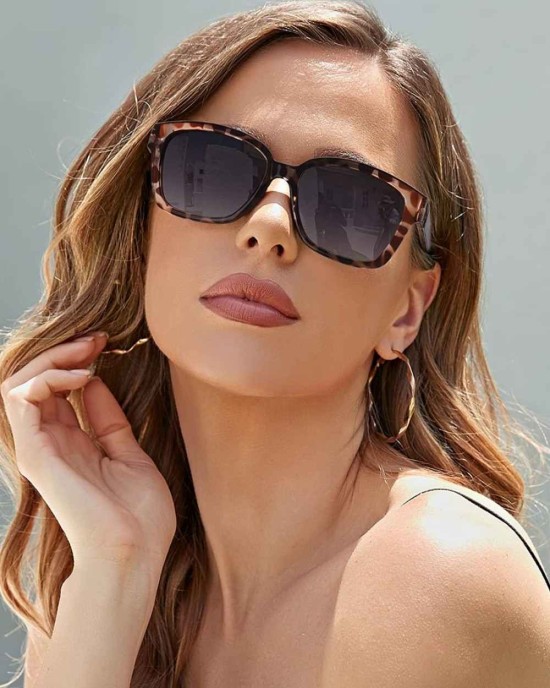 LVIOE Vintage Square Polarized Sunglasses for Women Men Classic Trendy UV400 Sunnies Acetate Frame LS8080